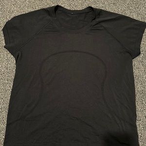 Lululemon T Shirt